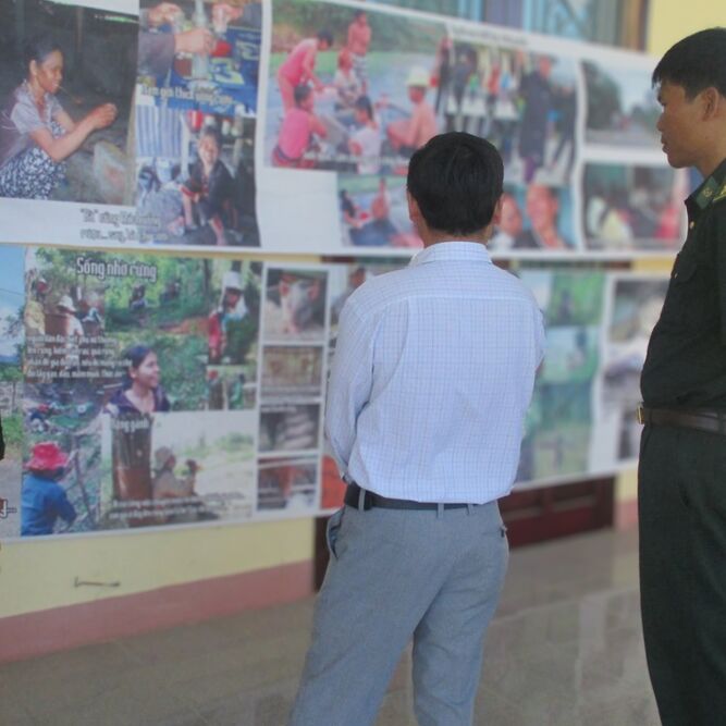 Vận động chính sách